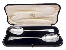 Pair of George III silver Old English pattern salad servers