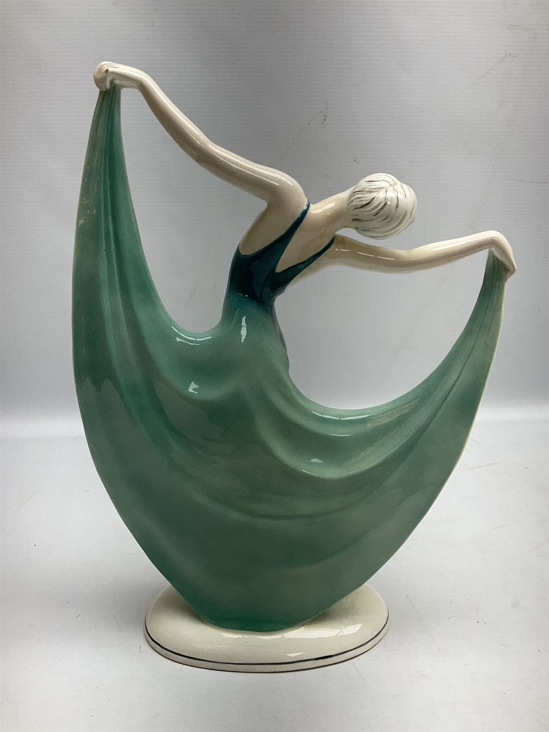 Early 20th century Hertwig Katzh�tte figure of an Art Deco lady dancing - Image 3 of 4