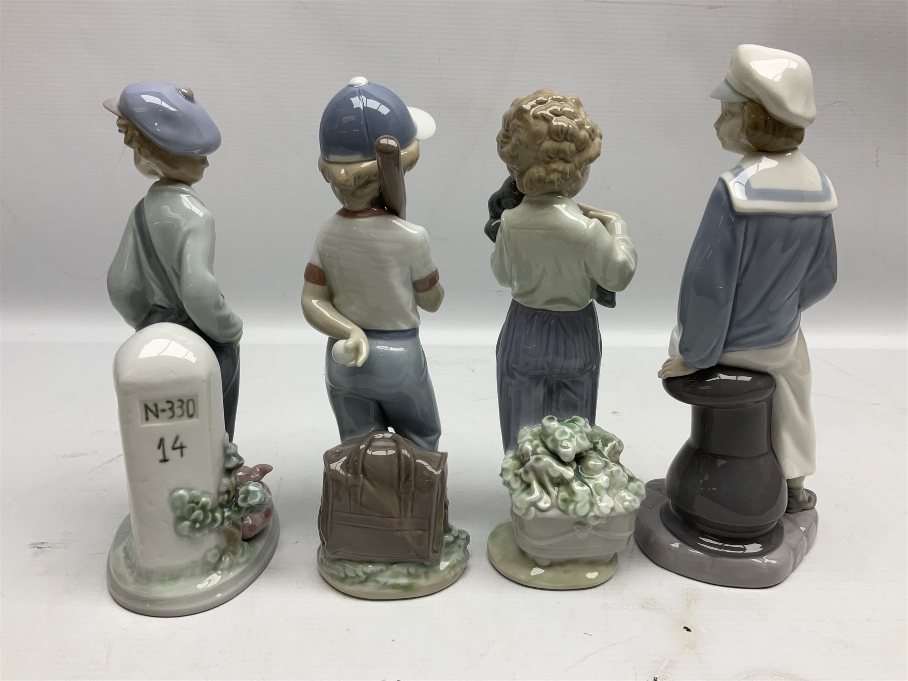 Four Lladro figures - Image 2 of 11