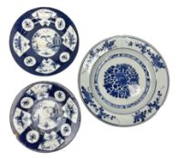 Mid-late 18th century pair of blue and white plates