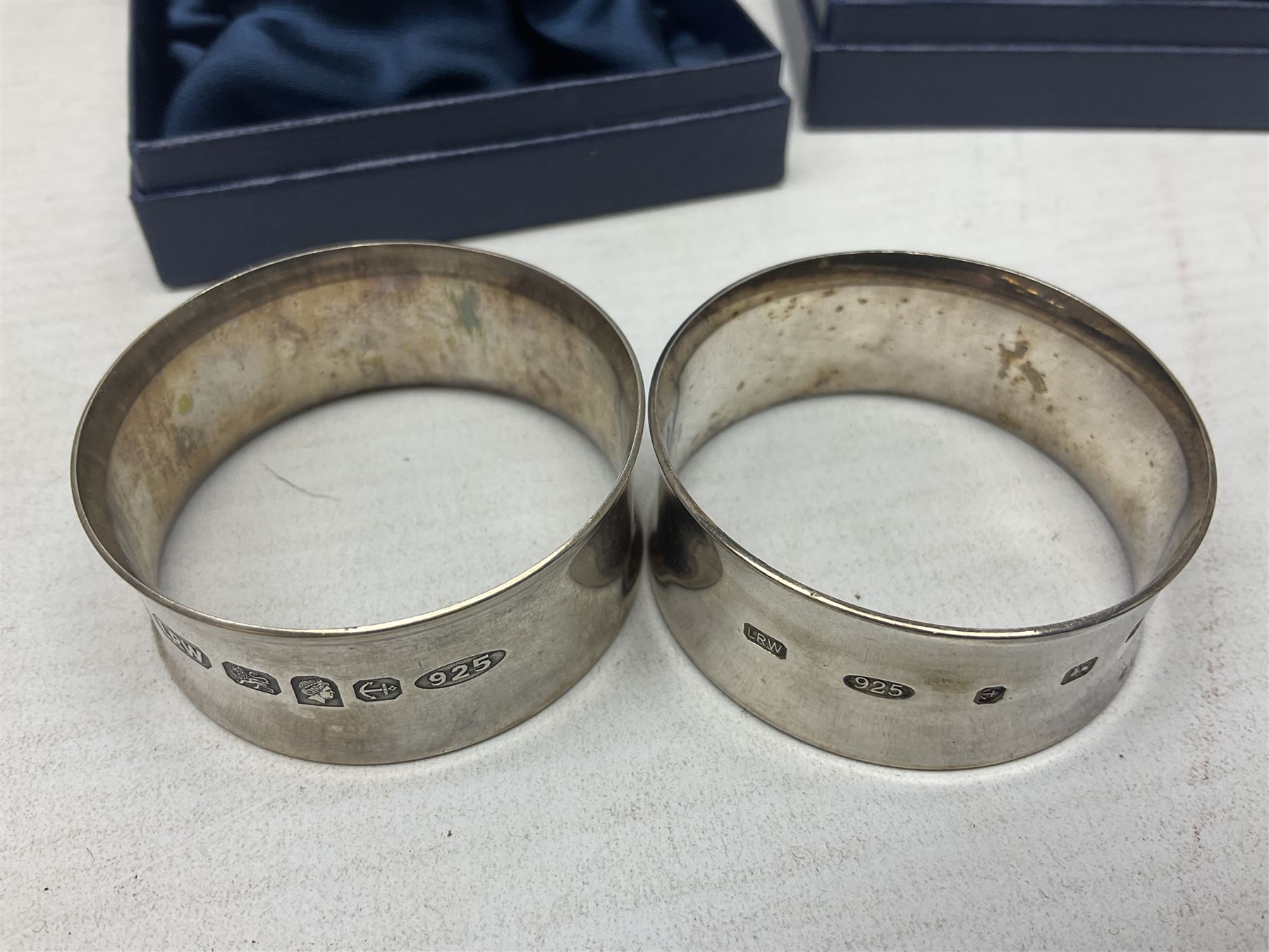 Two silver napkin rings - Image 5 of 9