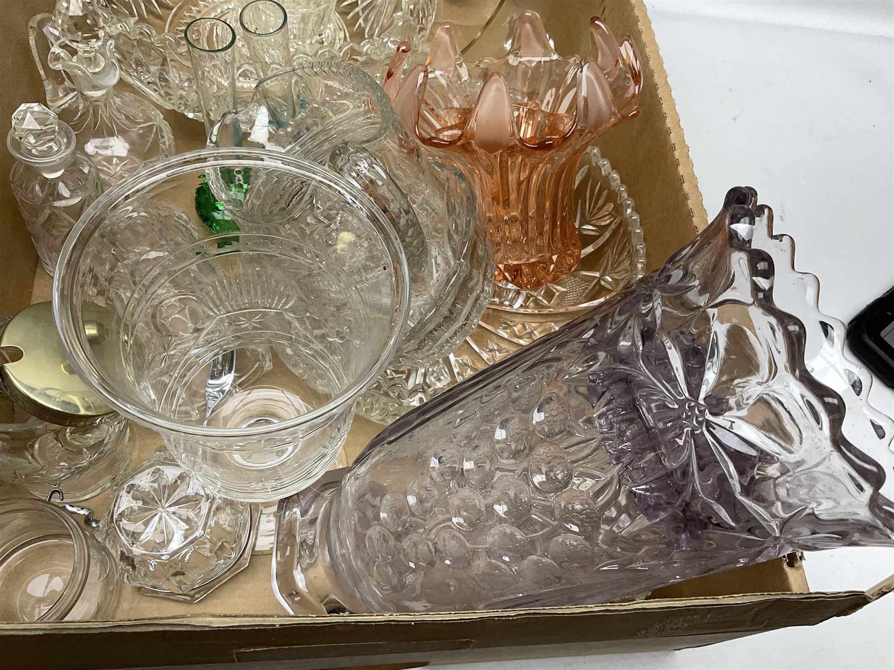 Quantity of glass ware to include lustre drops - Image 5 of 7
