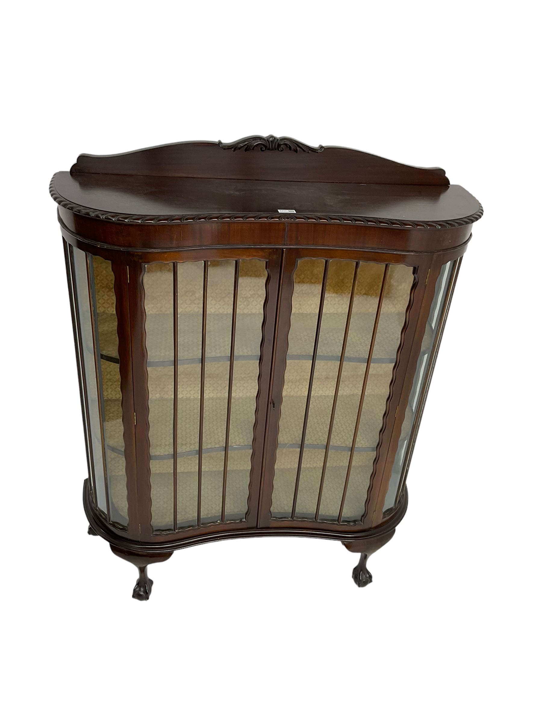 Early 20th century mahogany serpentine display cabinet - Image 2 of 4