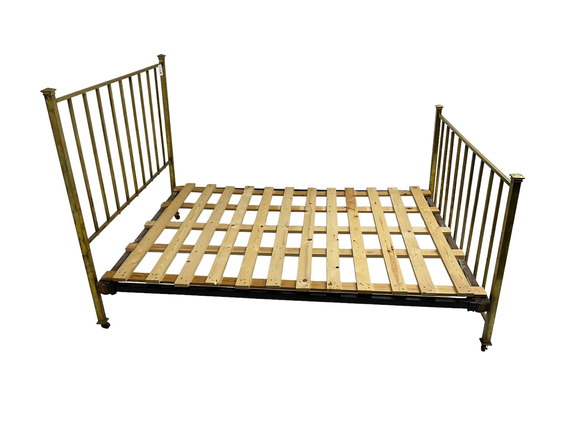 Edwardian brass 4' 6'' double bedstead - Image 8 of 10