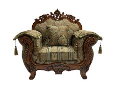 Italian Baroque design armchair