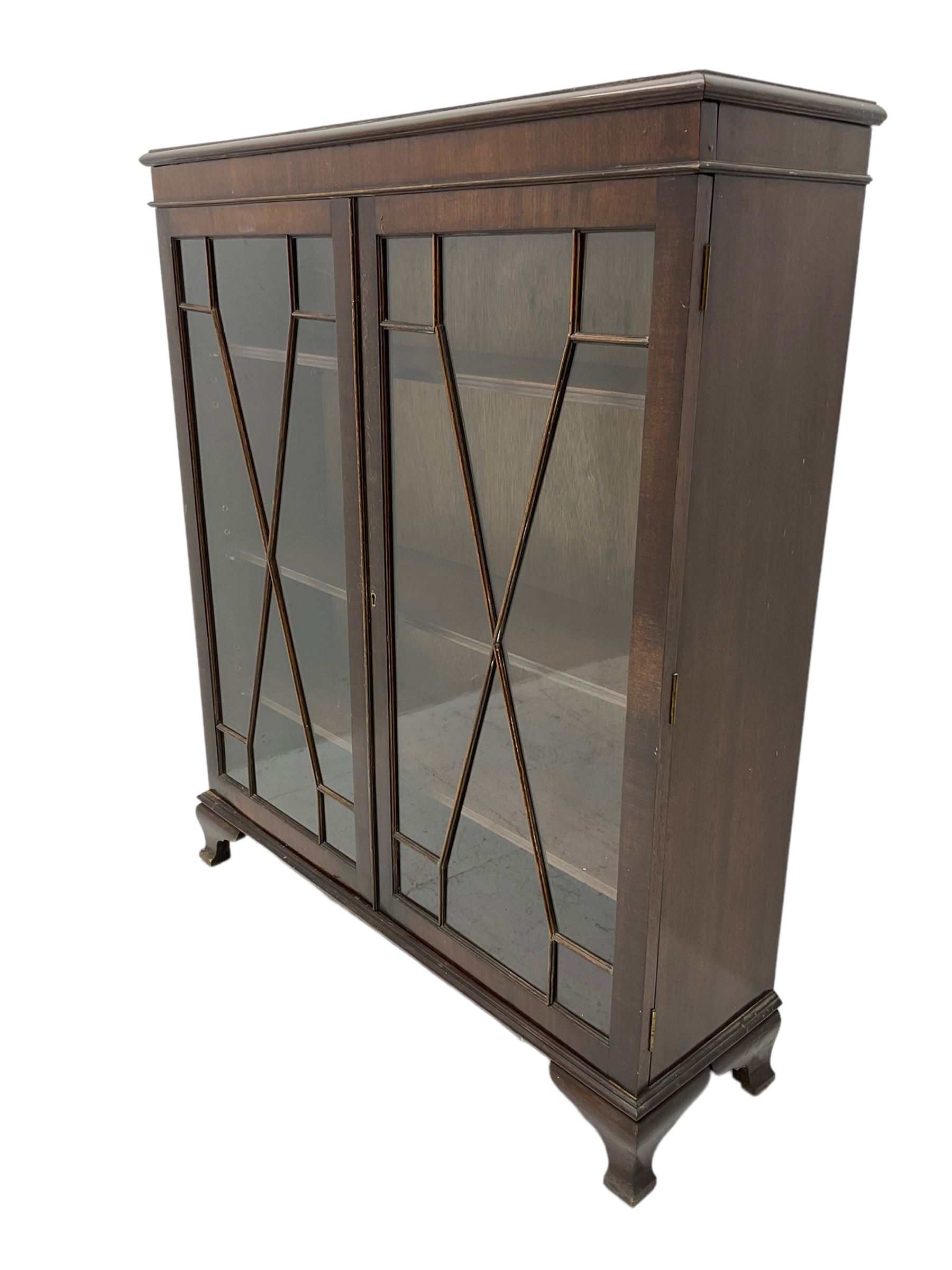 Early 20th century mahogany glazed display cabinet - Image 2 of 6