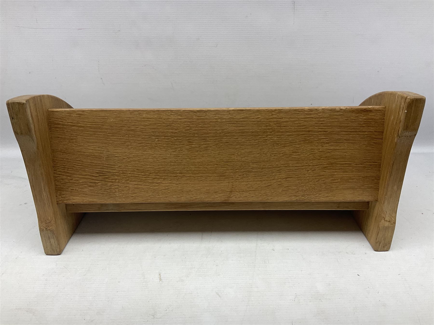 'Mouseman' oak book trough - Image 8 of 8