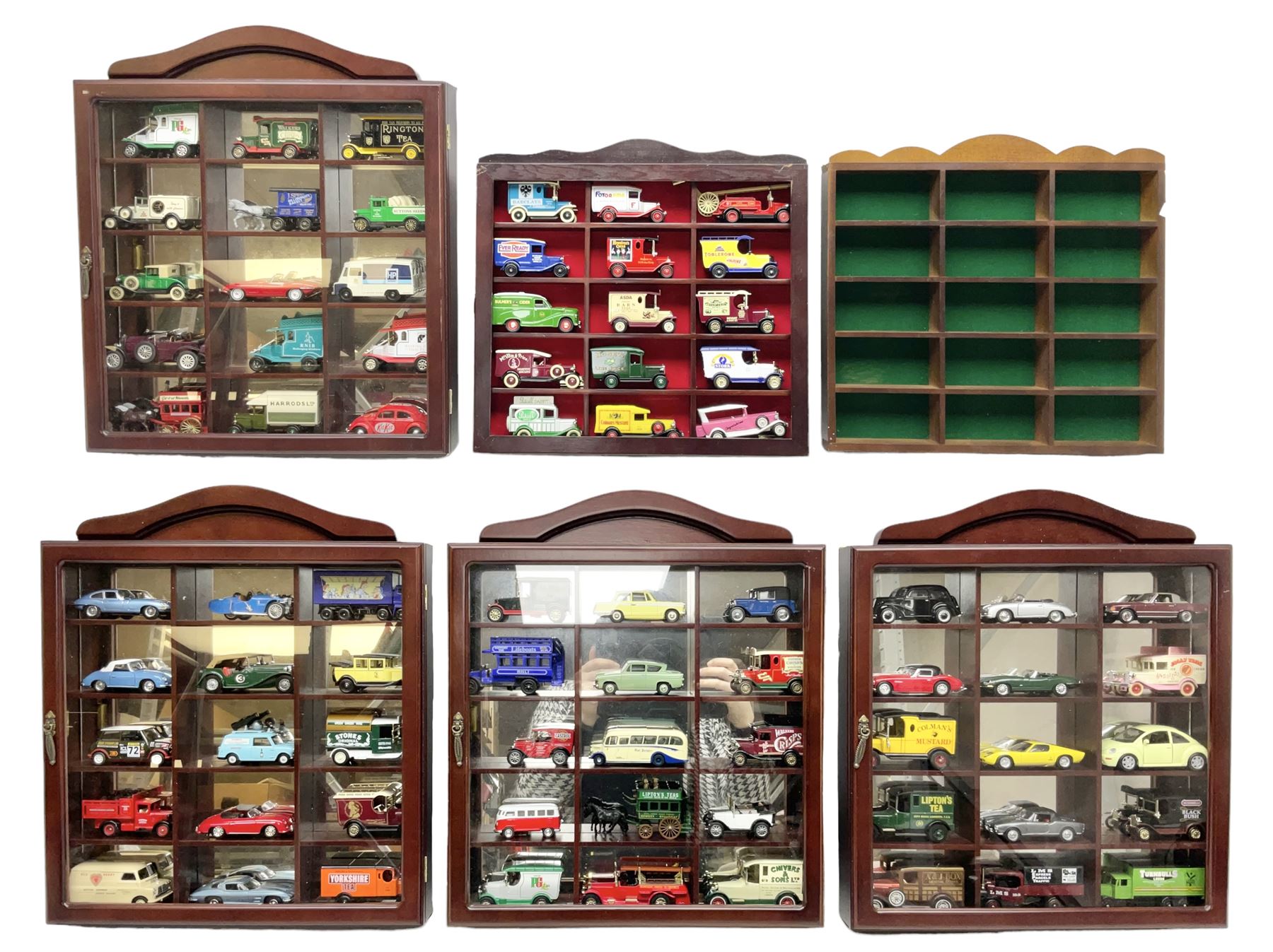Collection of die-cast vehicles to include Corgi