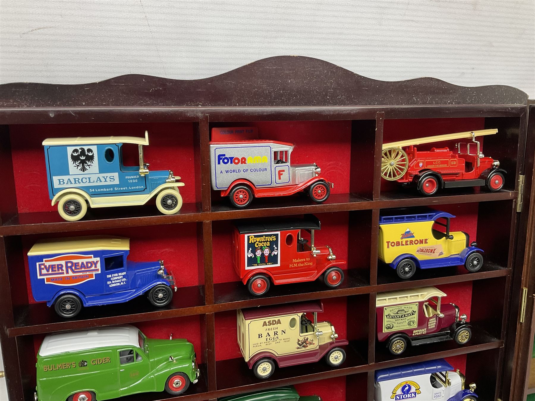 Collection of die-cast vehicles to include Corgi - Image 12 of 16