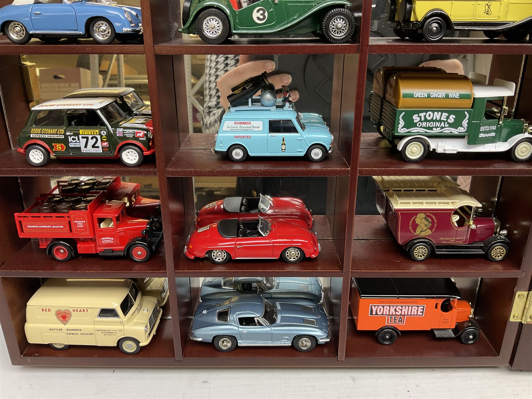 Collection of die-cast vehicles to include Corgi - Image 3 of 16