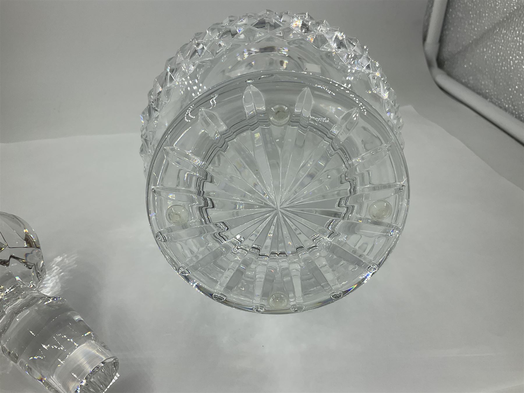 Waterford Crystal Coleen pattern cut glass decanter and Waterford cut glass octagonal pyramid shaped - Image 8 of 8