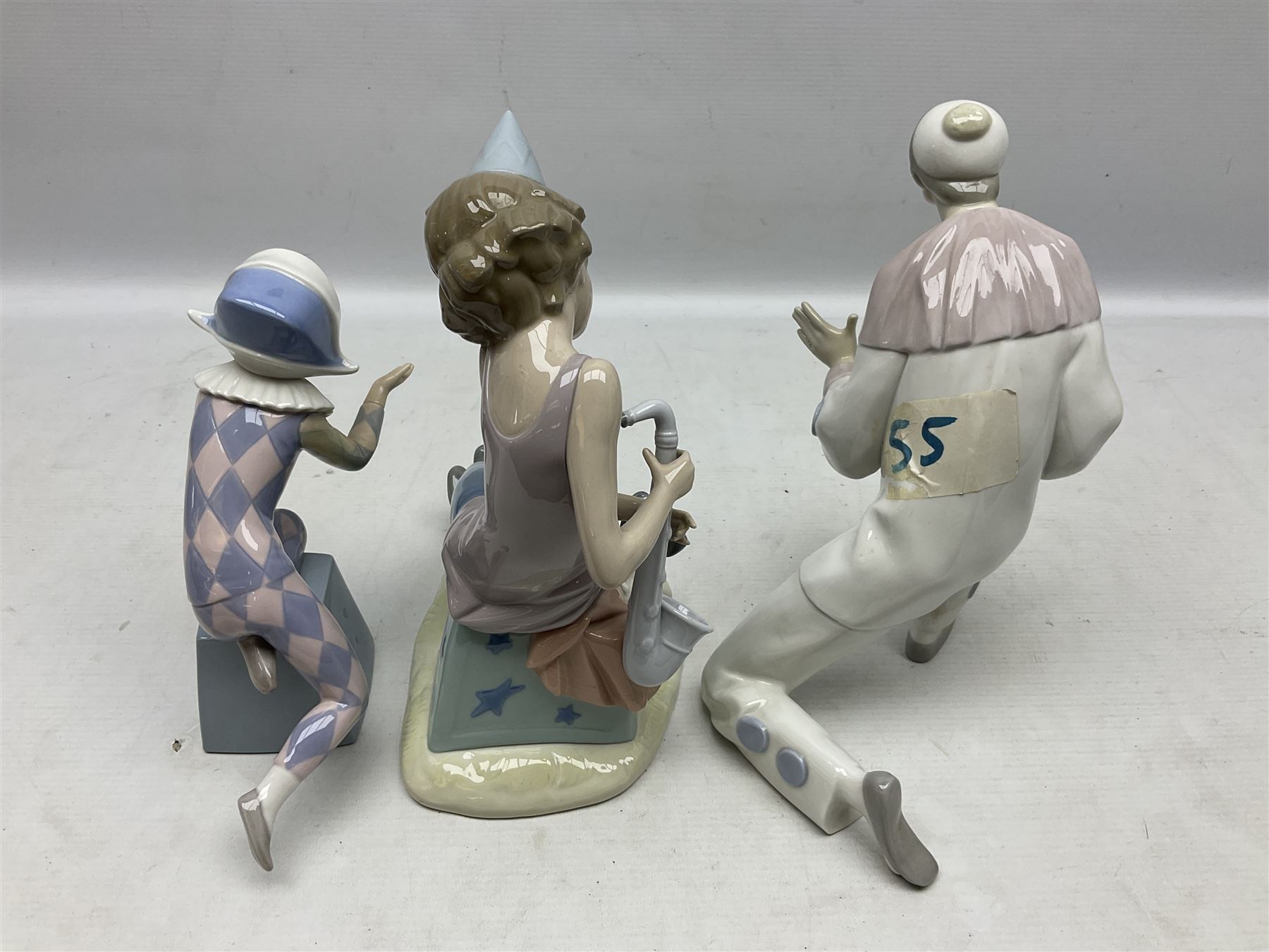 Three Lladro figures - Image 2 of 21