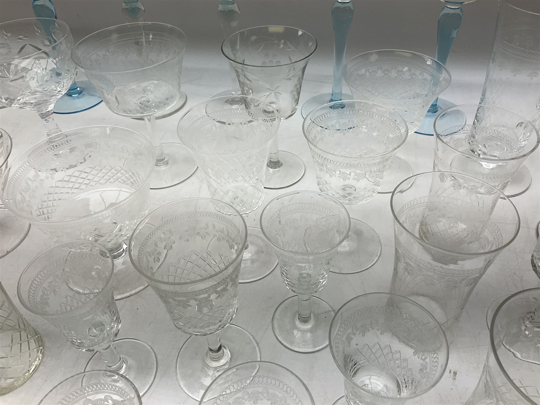 Glassware to include wine glasses - Image 6 of 7