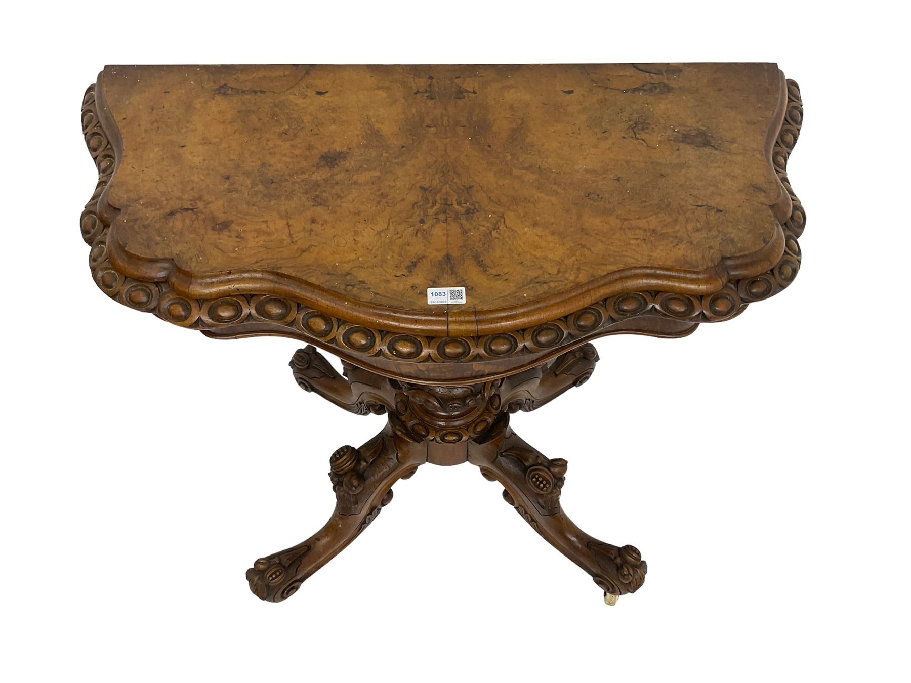 Victorian walnut serpentine card table - Image 7 of 7