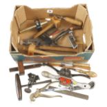 A box of tools G+