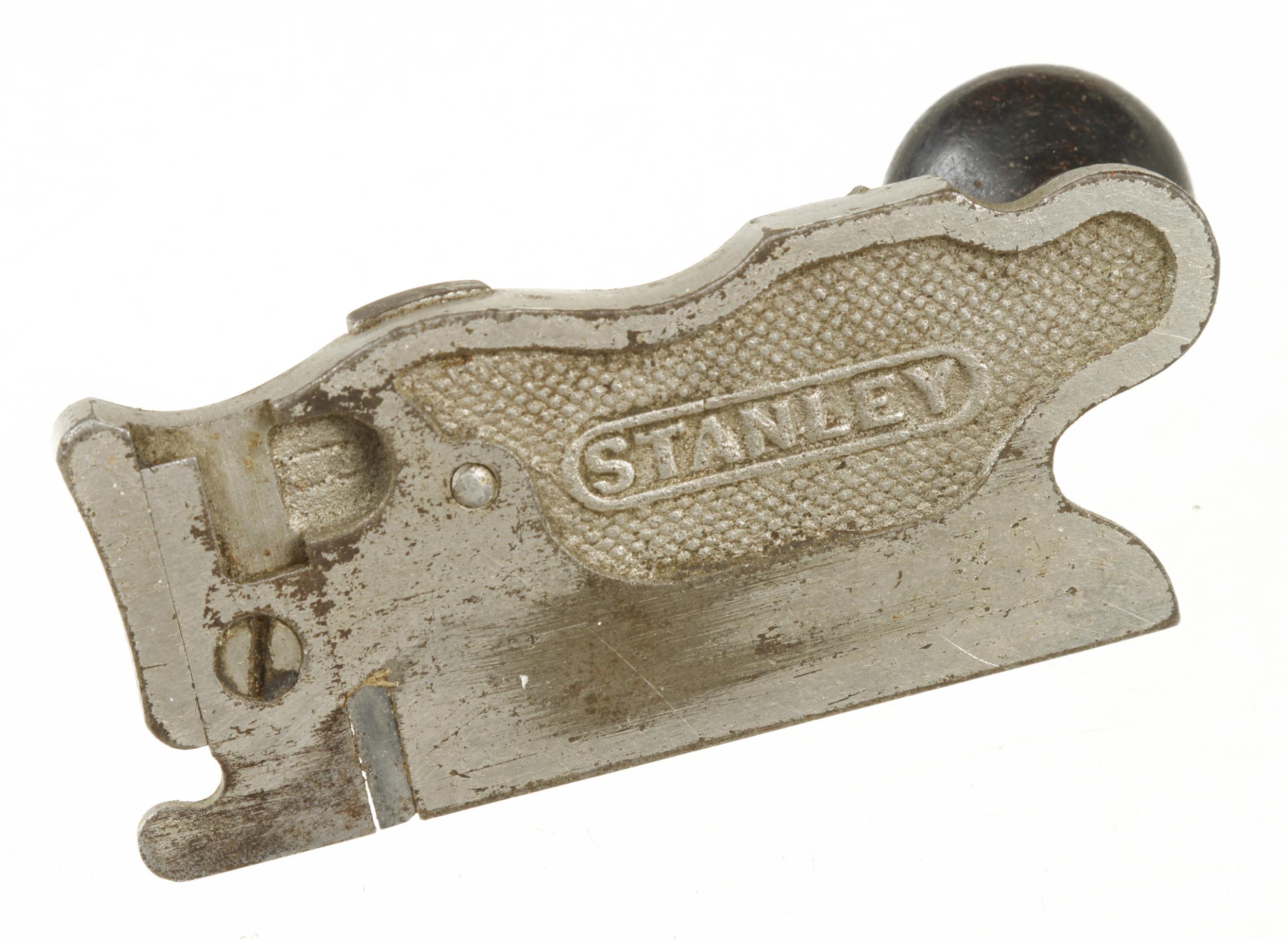 A STANLEY No 98 rebate plane G - Image 3 of 3