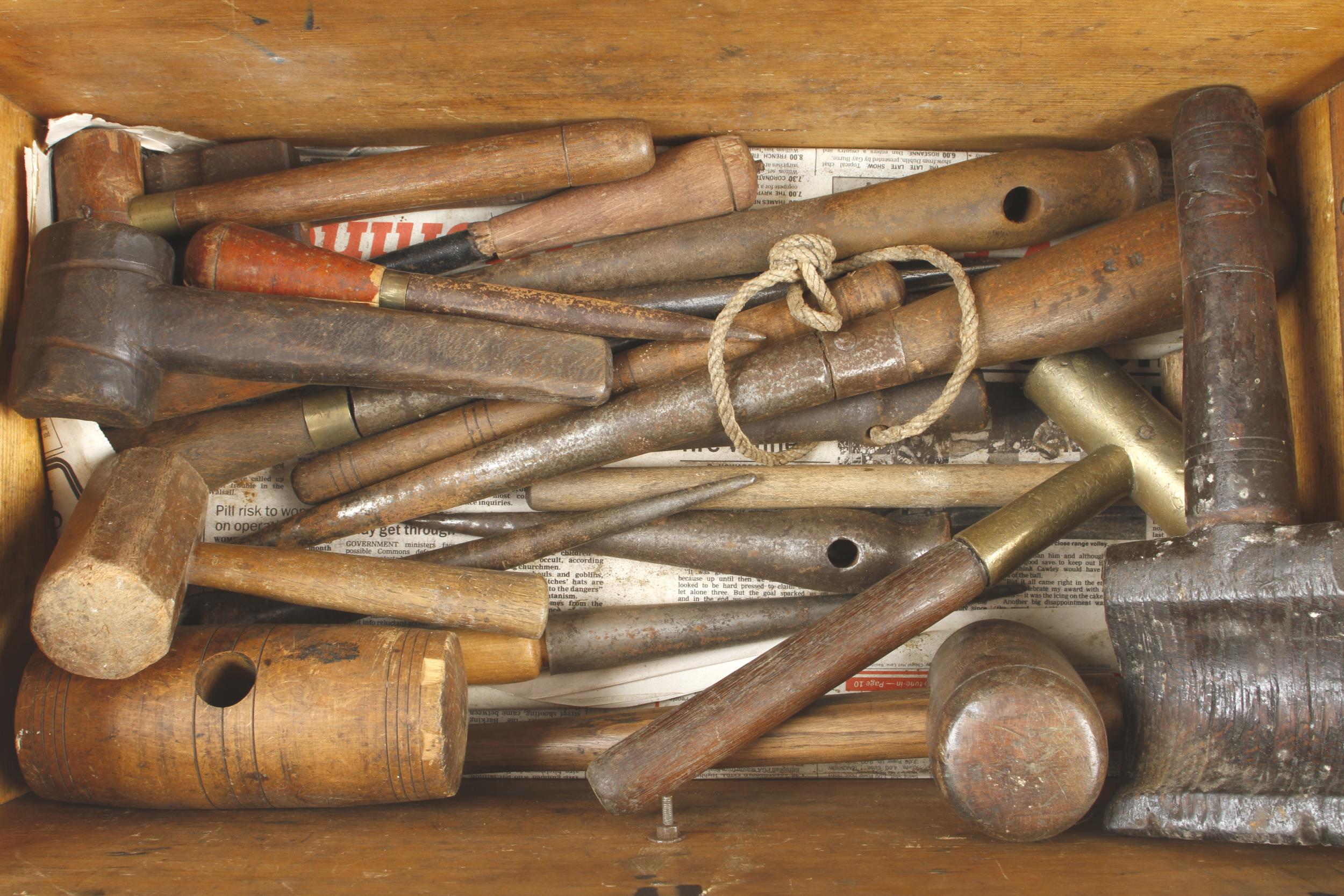 A kit of sailmaker's tools in a pine tool box G - Image 3 of 5