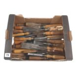 34 chisels and gouges G