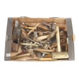 A box of tools G