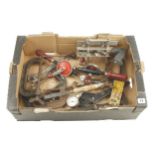 A box of tools G