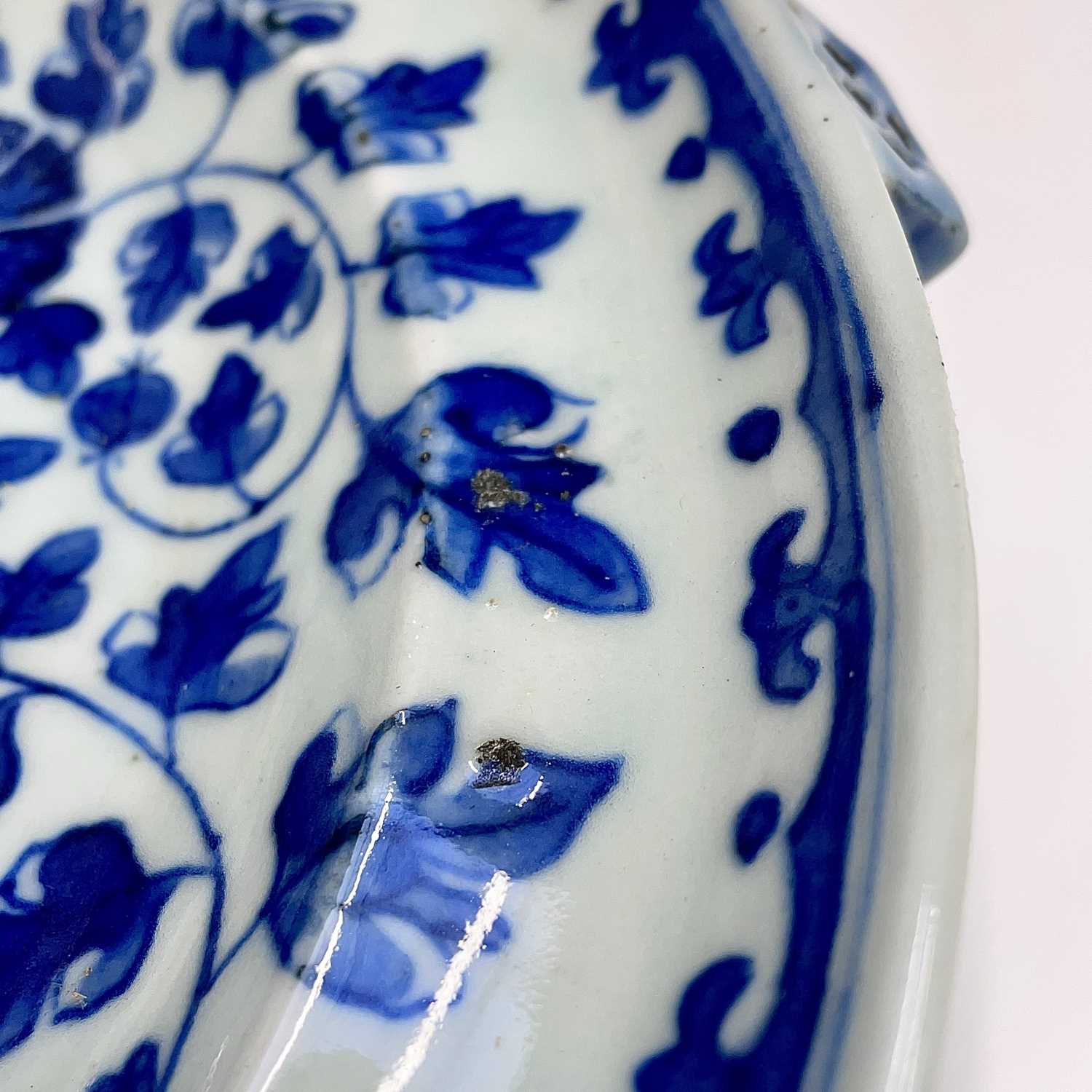 A Chinese export porcelain blue and white warming plate, late 18th century, with an all over - Image 8 of 8