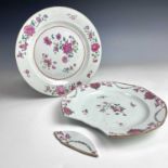 Two Chinese famille rose porcelain plates, 18th century, painted with floral sprays, diameter 22.