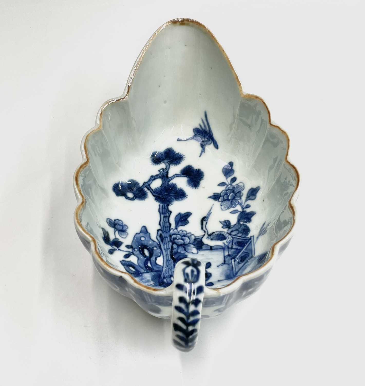 A Chinese Export porcelain sauce boat, 18th century, the interior with birds, a tree and flowers - Image 6 of 6