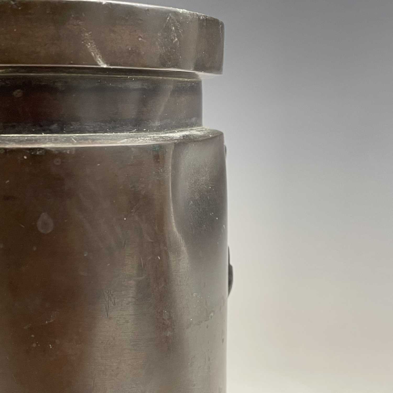 A Chinese bronze cylindrical vase, Qing Dynasty, the cartouche enclosing a five character mark above - Image 9 of 12