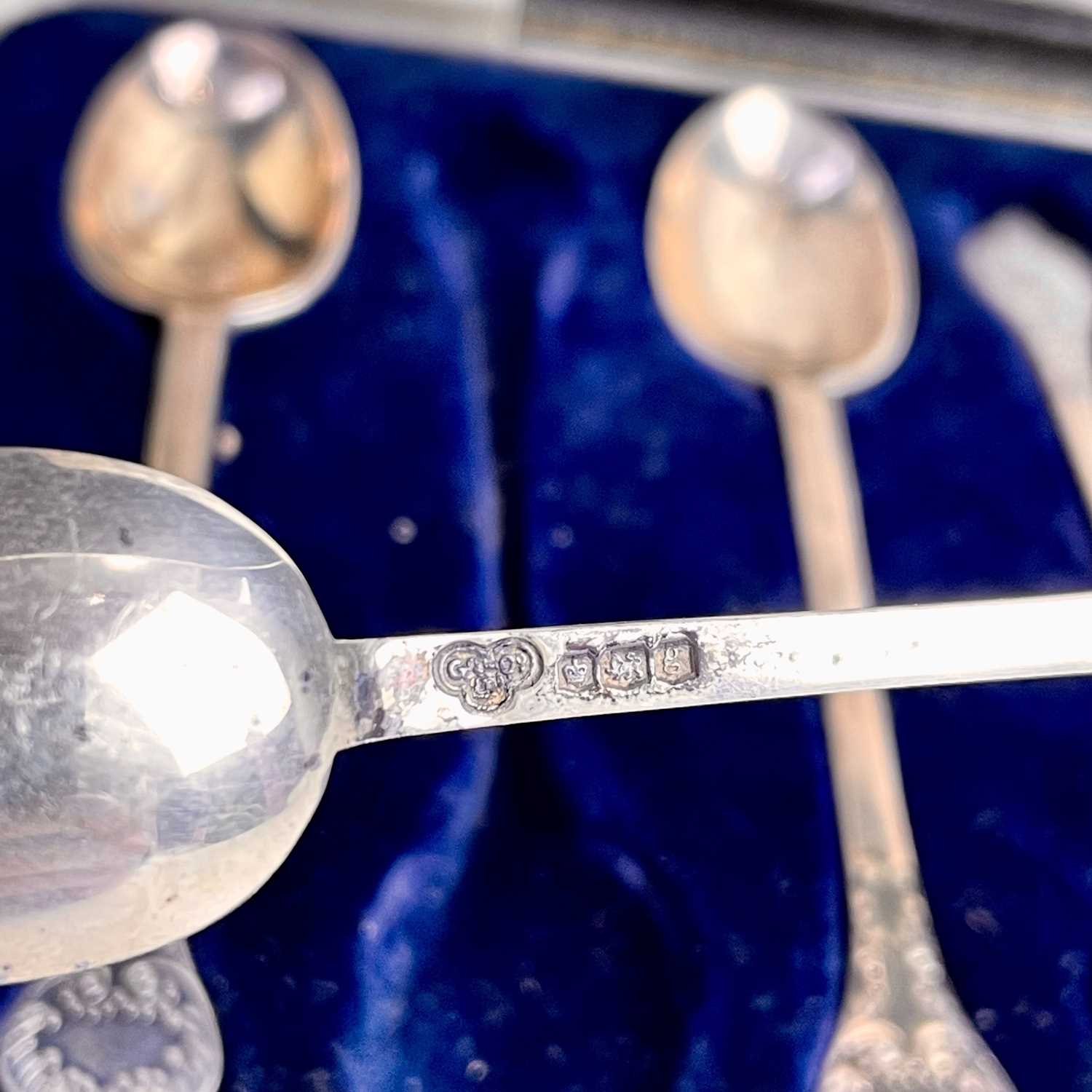 A George V cased set of six silver demi-tasse spoons by Goldsmiths & Silversmith Company Ltd, - Image 5 of 11