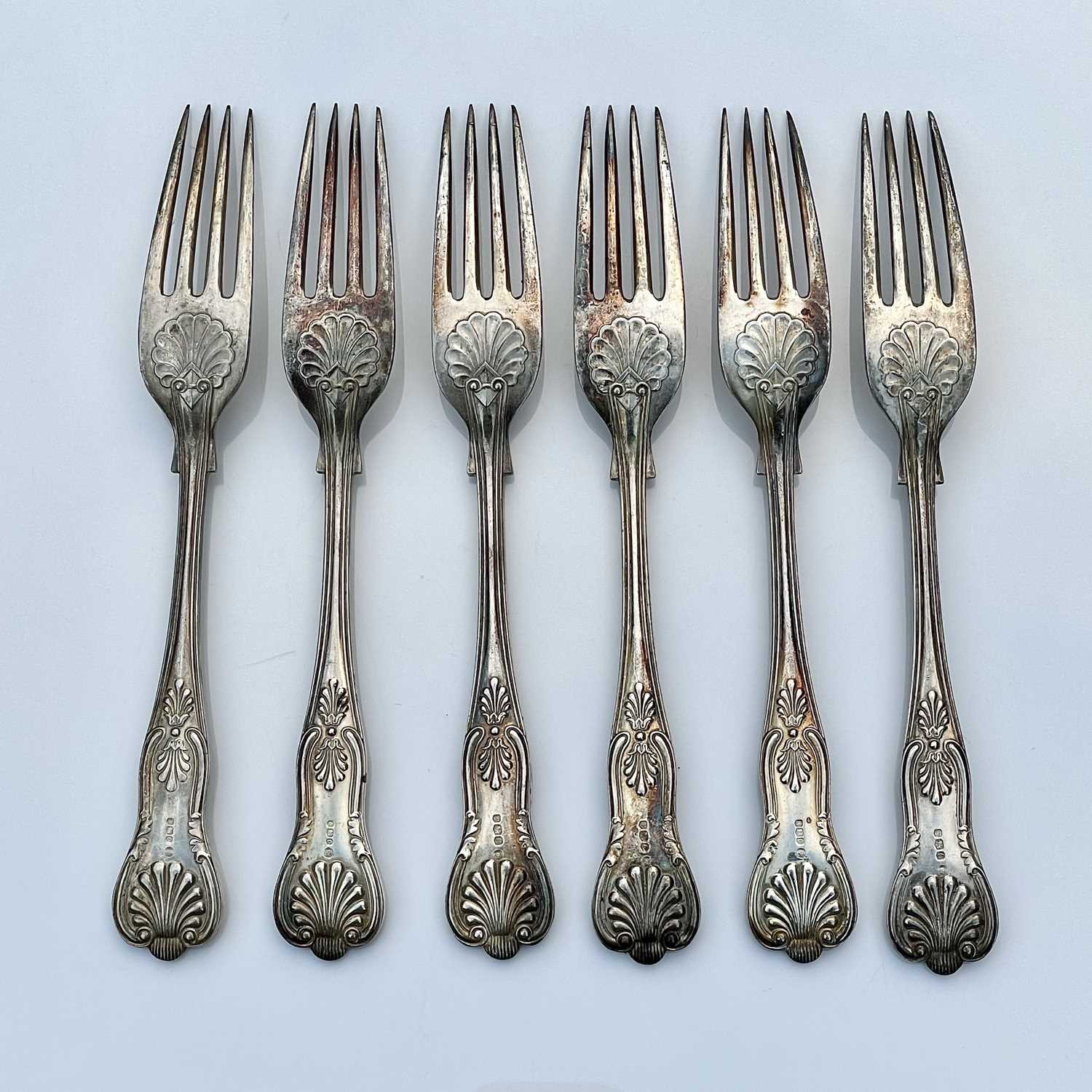 A modern set of six silver Kings Pattern table forks by Francis Howard Ltd, Sheffield 1970, weight - Image 10 of 10