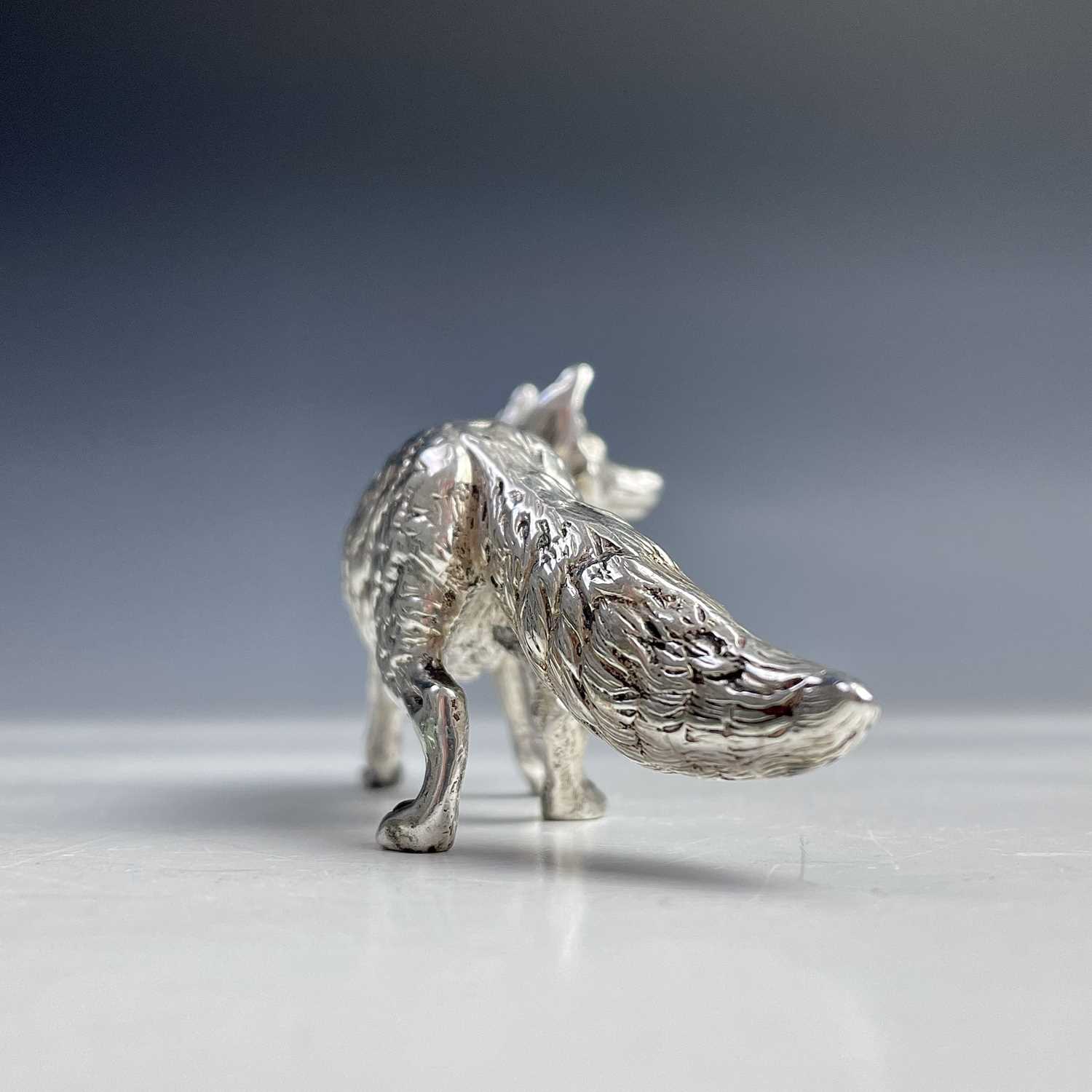 A good Victorian heavy silver pepperette modelled as a fox by William Hurcomb, London 1896, length - Image 3 of 15