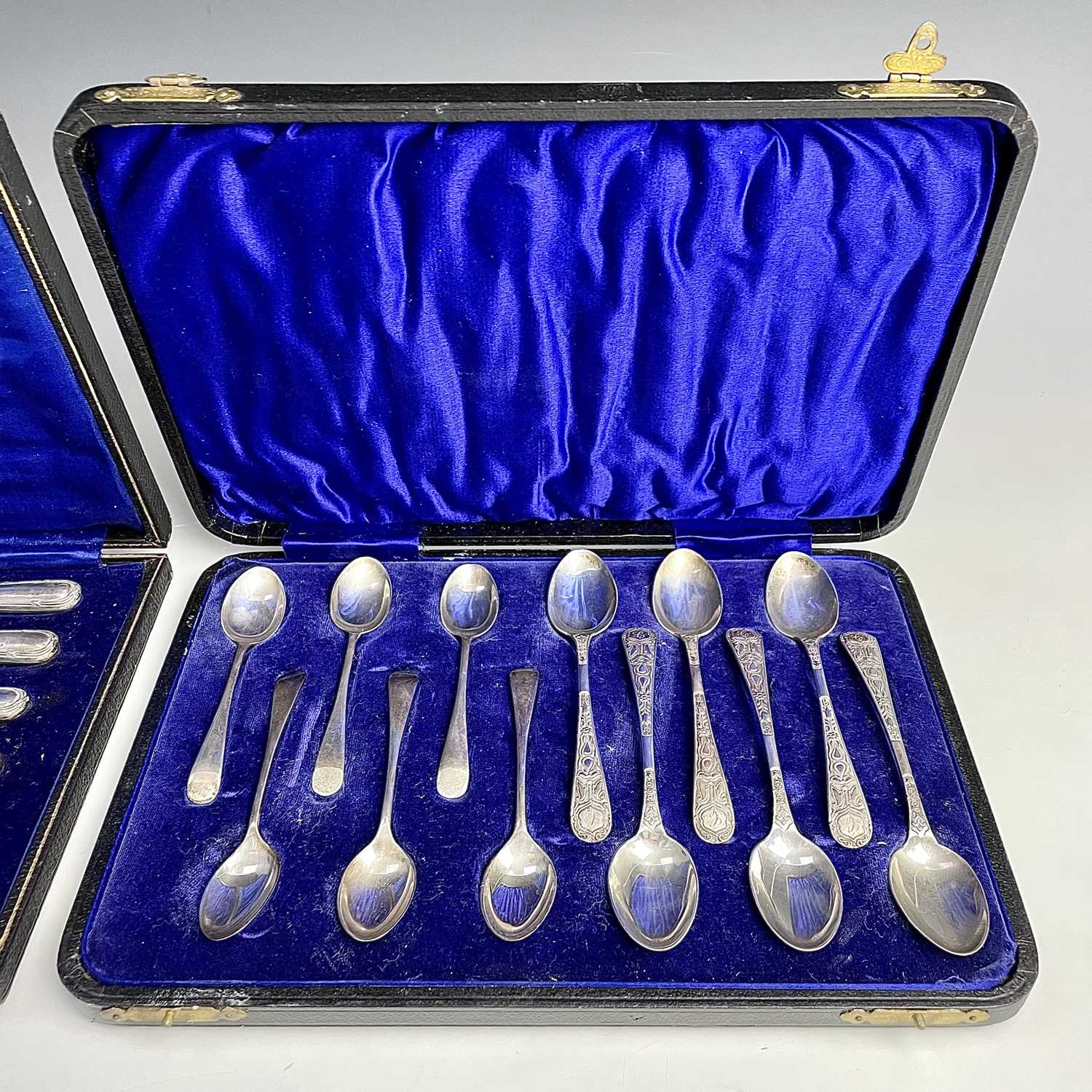 A Victorian silver set of six teaspoons with cast handles, London 1896; together with a set of six - Image 6 of 10