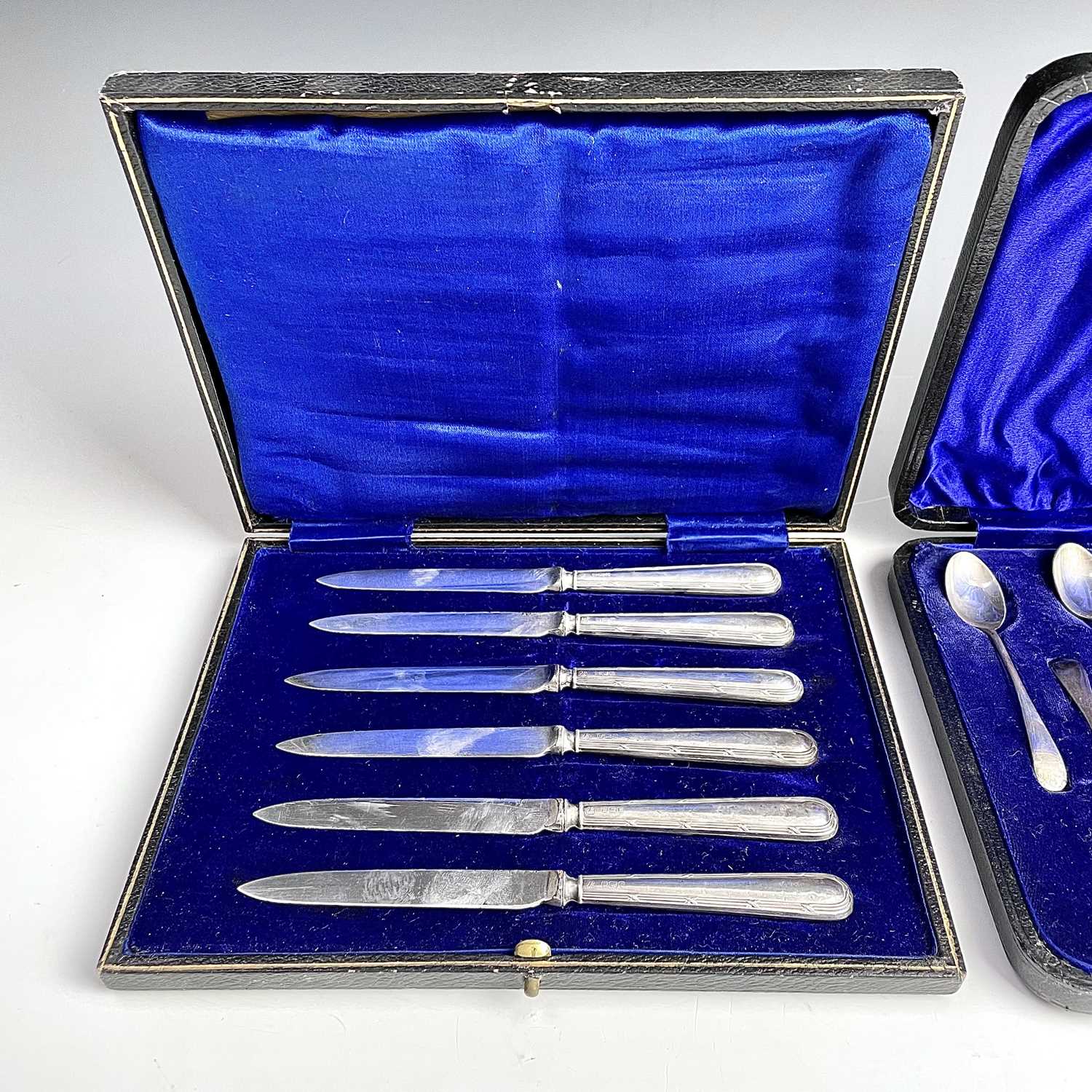 A Victorian silver set of six teaspoons with cast handles, London 1896; together with a set of six - Image 3 of 10