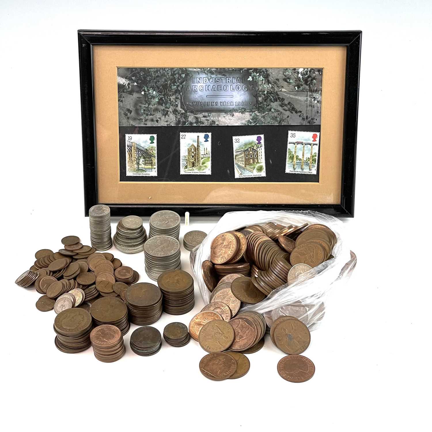 British Coinage. Lot includes approximately £1 of pre 1947 G.B silver coinage plus various other