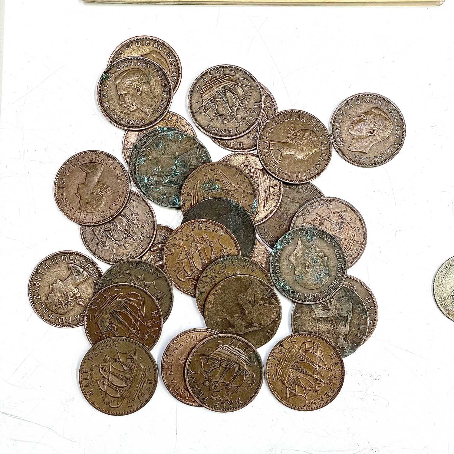 Great Britain Bronze and Silver Coinage / 1951 Festival of Britain Memorabilia, etc. Lot comprises - Image 7 of 9