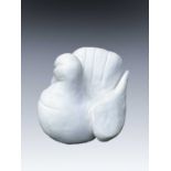 Sven BERLIN (1911-1999) Dove Preening White marble Monogrammed and dated '99 Height 27cm Exhibited -