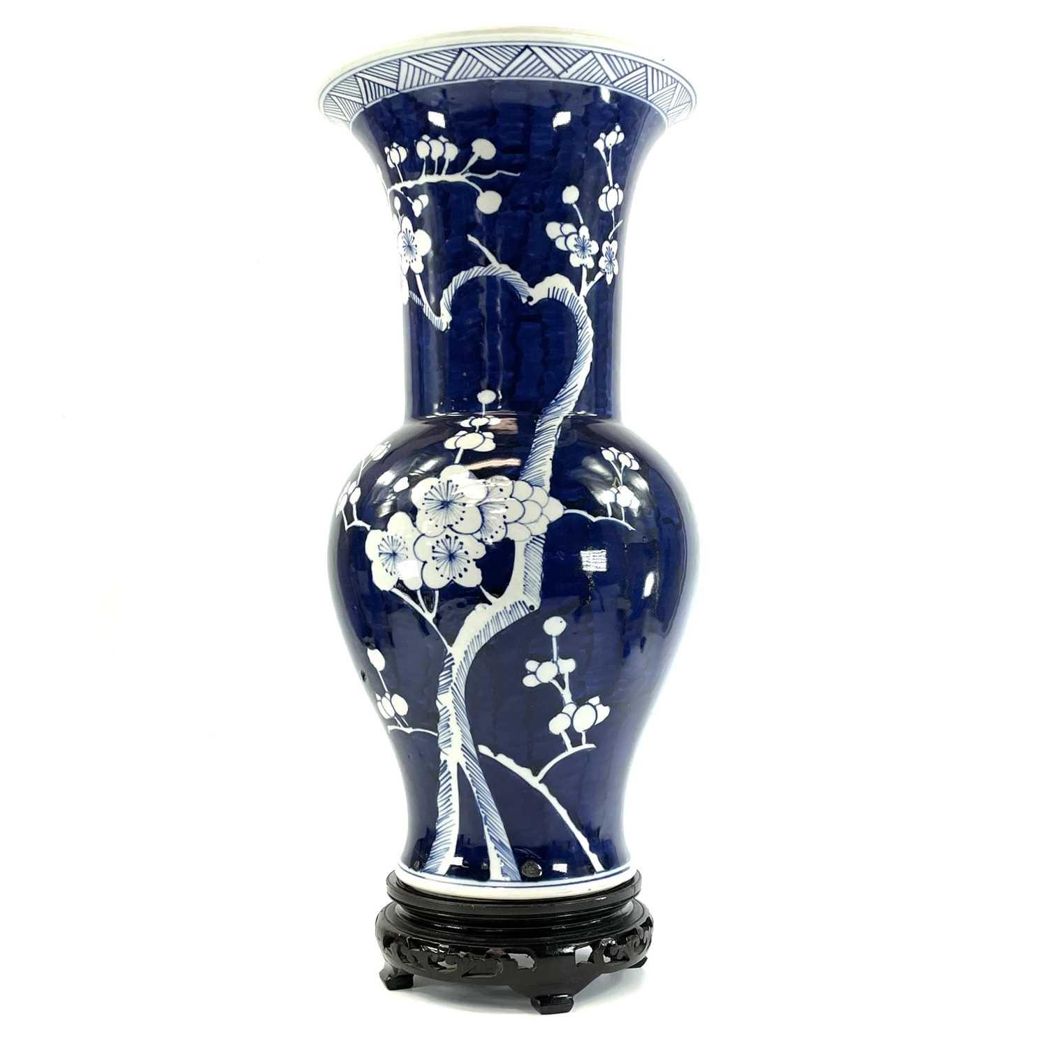 A large Chinese blue and white porcelain prunus blossom pattern yen yen vase, late 19th/early 20th - Image 2 of 9
