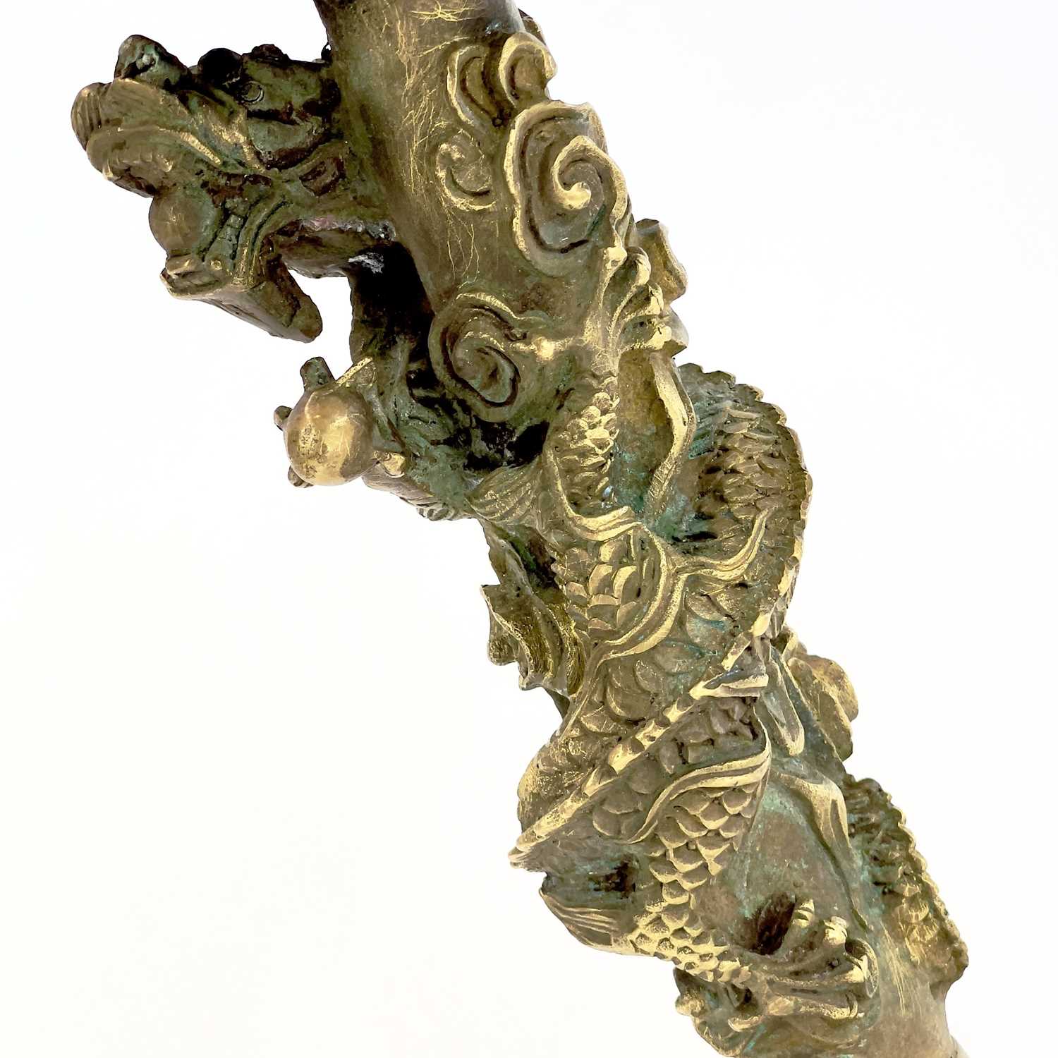 A small Chinese bronze censer, four-character mark, height 4cm, width 10cm, a matched cover, - Image 12 of 14