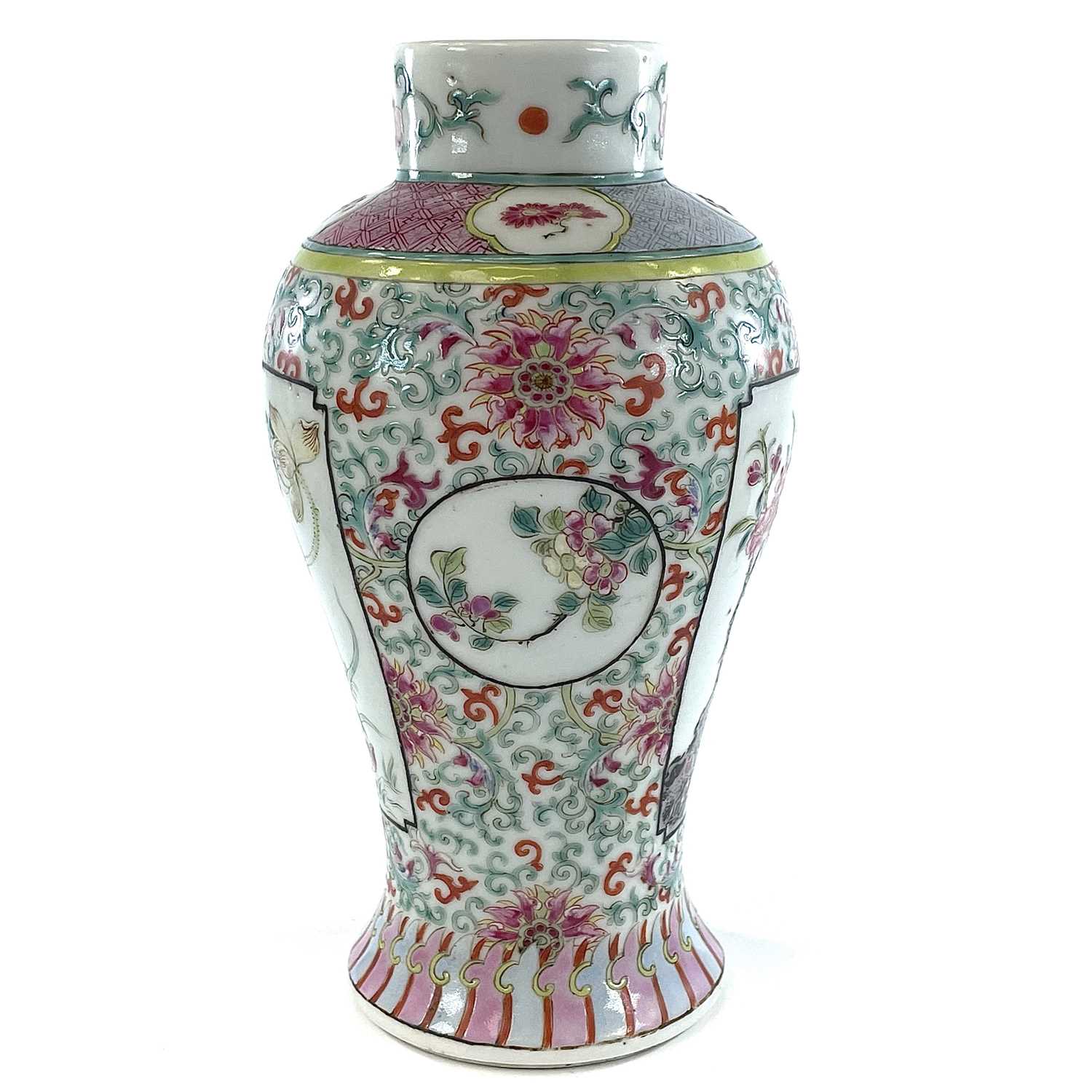 A Chinese famille rose porcelain vase, 19th century, signed, height 16cm, diameter 8cm.no - Image 3 of 12