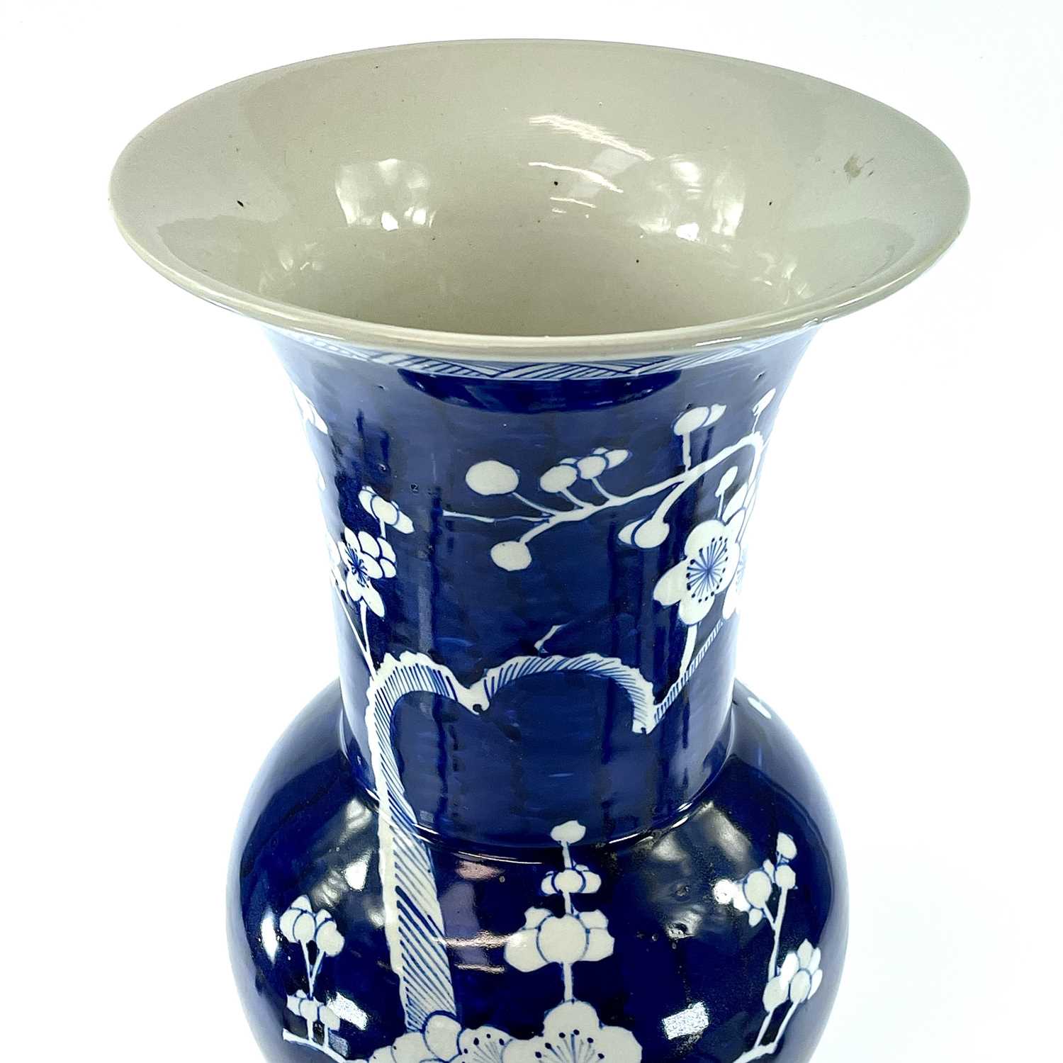 A large Chinese blue and white porcelain prunus blossom pattern yen yen vase, late 19th/early 20th - Image 6 of 9