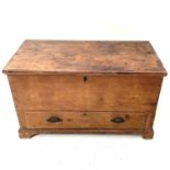 A pine chest, 19th century.