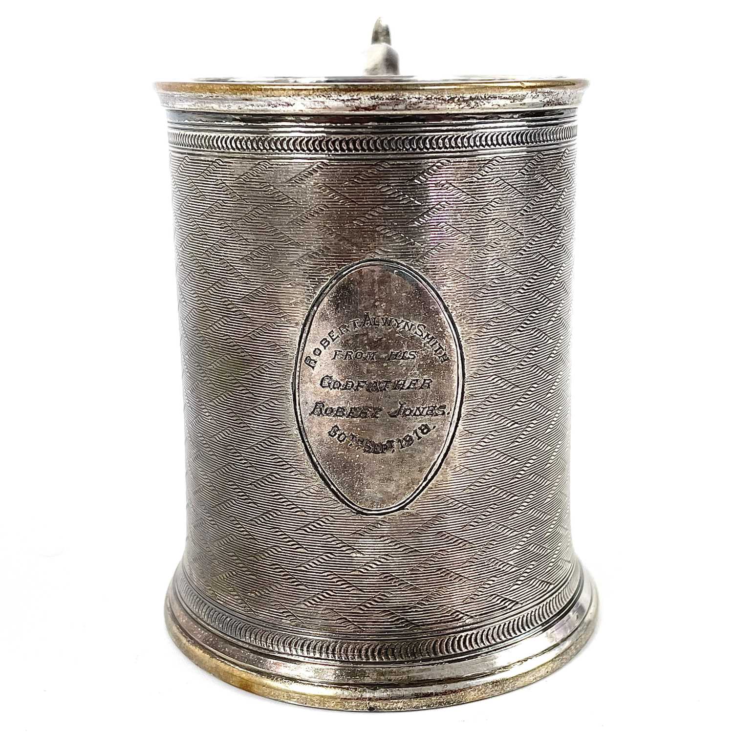 A Victorian silver Christening mug by William Horton. - Bild 4 aus 4