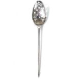 A Georgian silver mote spoon.
