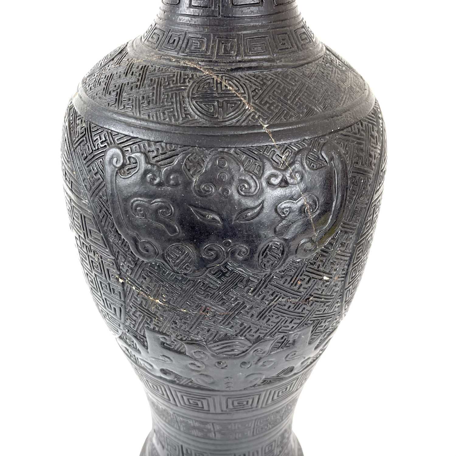 A large rare Chinese carved black porcelain vase, Qing Dynasty. - Image 7 of 16