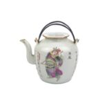 A Chinese famille rose porcelain teapot, 19th century.