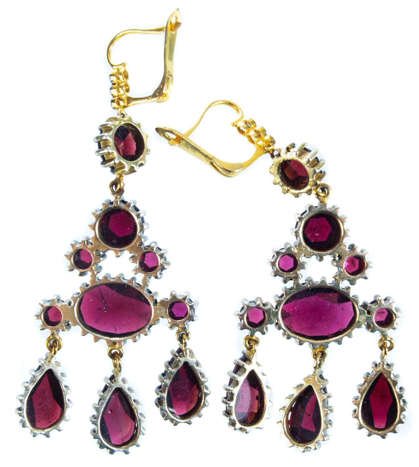 A pair of Georgian style gold garnet and diamond set girandole earrings. - Image 2 of 4