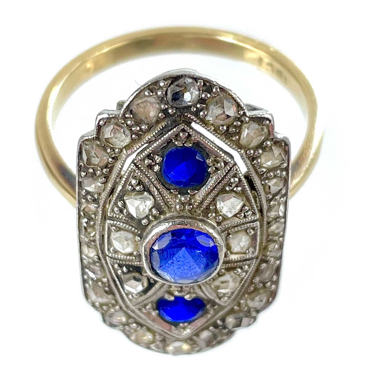 A stylish Art Deco period 18ct yellow and white gold diamond and sapphire panel ring. - Image 7 of 12