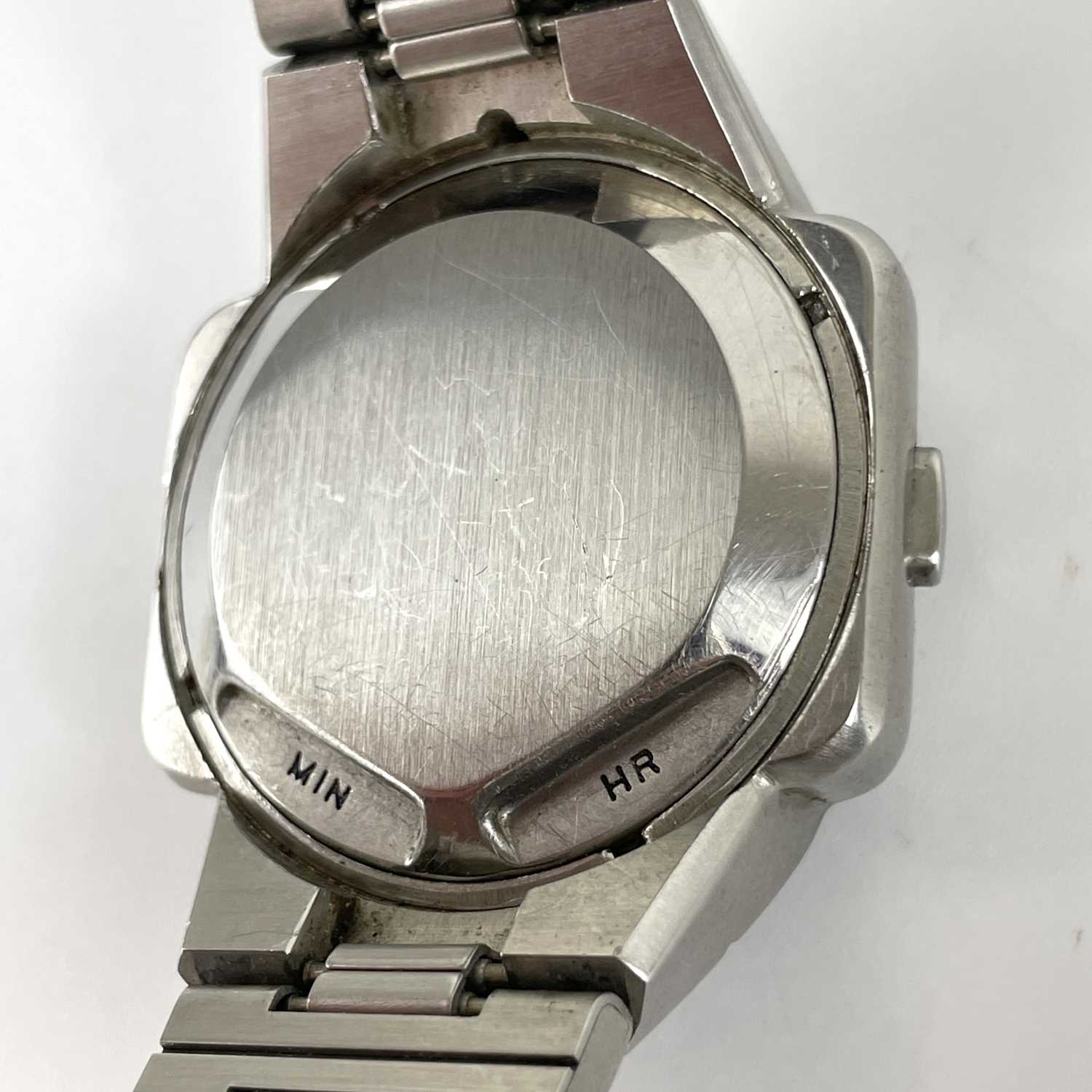 An Omega 'Time Computer' digital quartz gentleman's stainless steel bracelet wristwatch. - Image 3 of 4