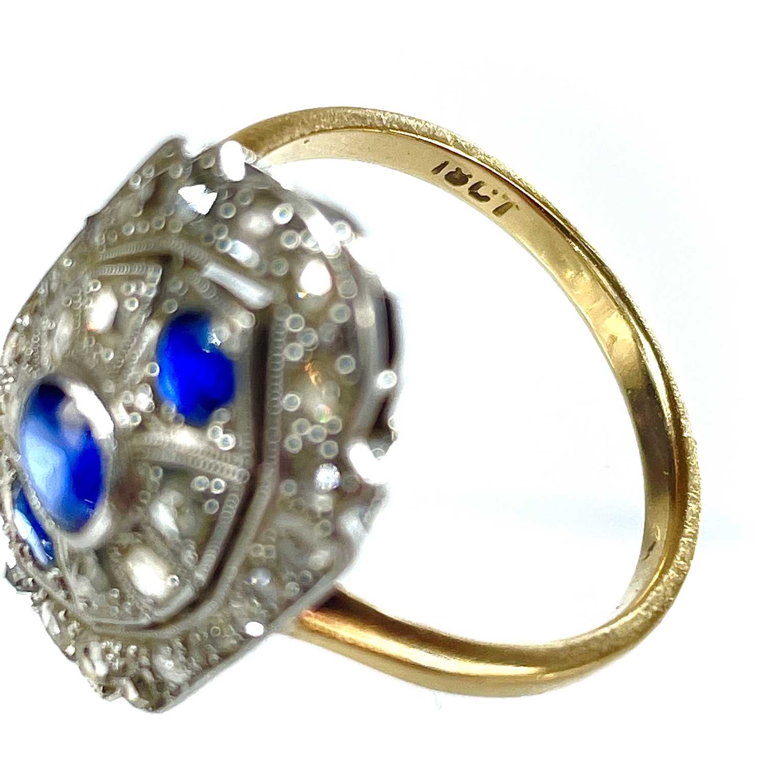 A stylish Art Deco period 18ct yellow and white gold diamond and sapphire panel ring. - Image 5 of 12