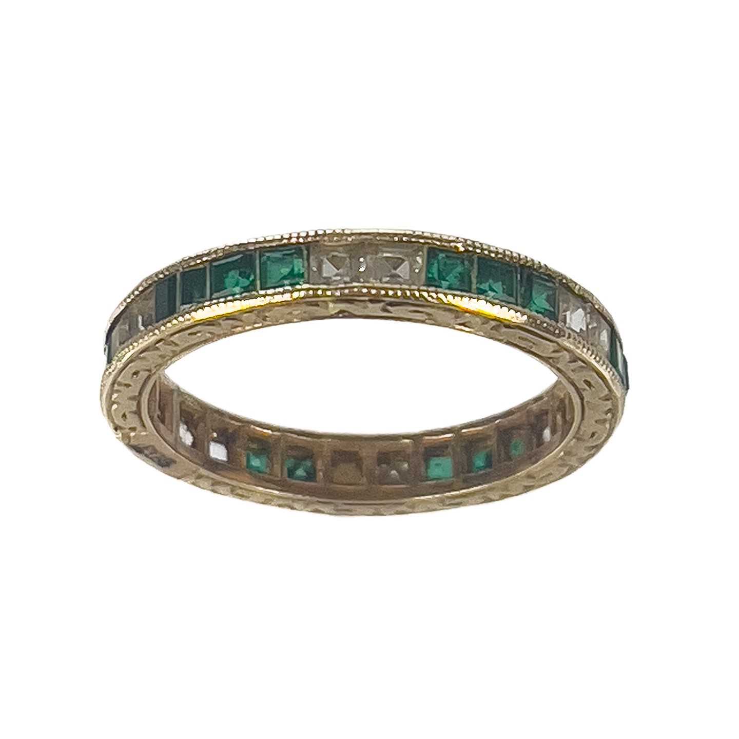 A 9ct gold white and green stone set full eternity ring. - Bild 4 aus 6